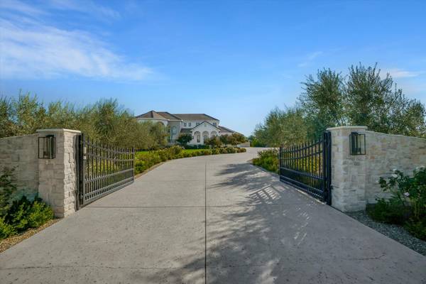 29638 Via Casalina Pkwy, Escalon, CA 95320 — single family home for sale